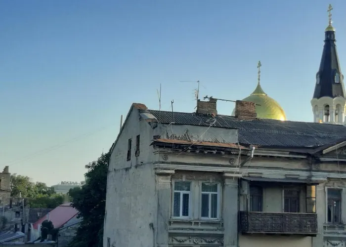 Apartament возле вокзала в сердце одессы студія Odessa