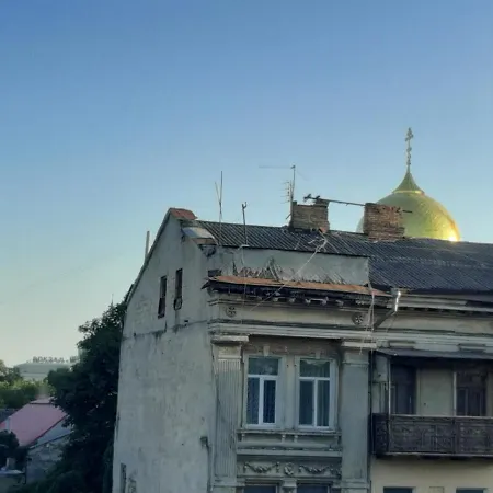 Daire возле вокзала в сердце одессы студія Odessa