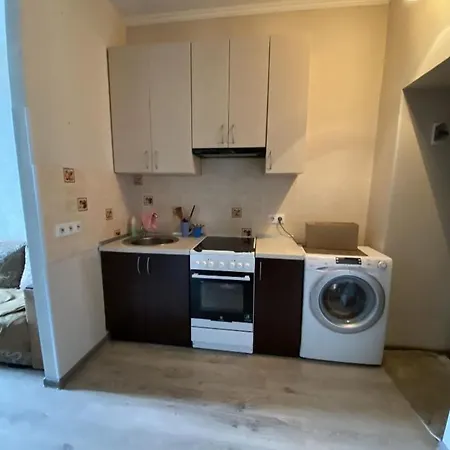 возле вокзала в сердце одессы студія 오데사