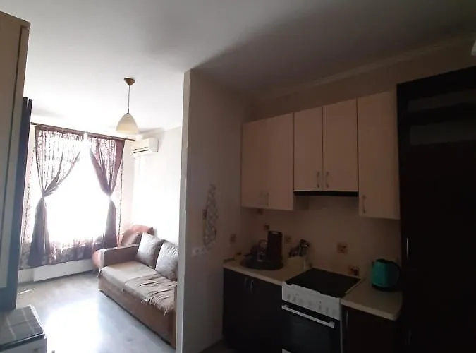 возле вокзала в сердце одессы студія * 오데사