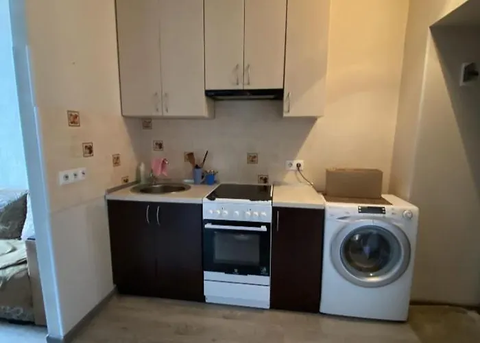 возле вокзала в сердце одессы студія 오데사